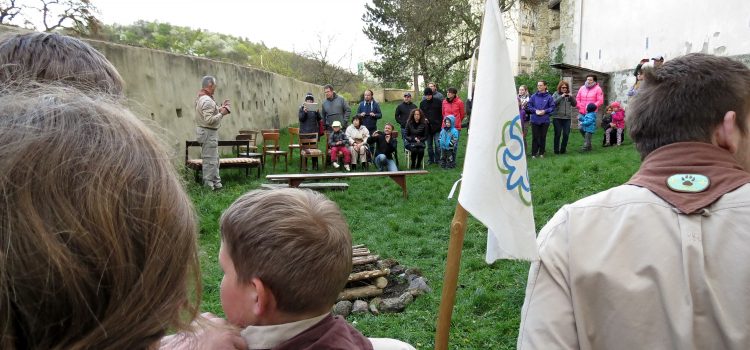 Slib vlčat na Baště na sv. Jiří